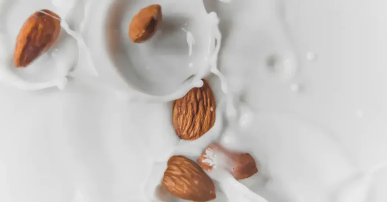 almond milk low carb