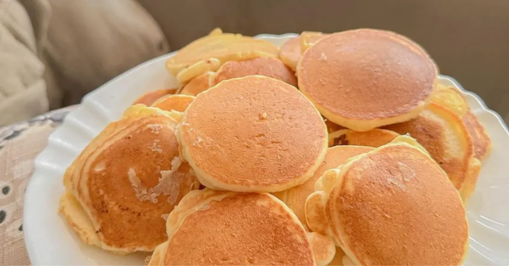 Keto Cream Cheese Pancakes